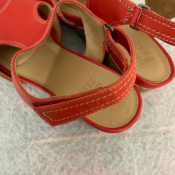 Naturalizer Cinda Wedge Sandals Papaya 9.5W - Picture 4 of 6